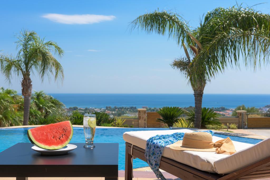 Quinn Hill Luxury Villaロードス エクステリア 写真
